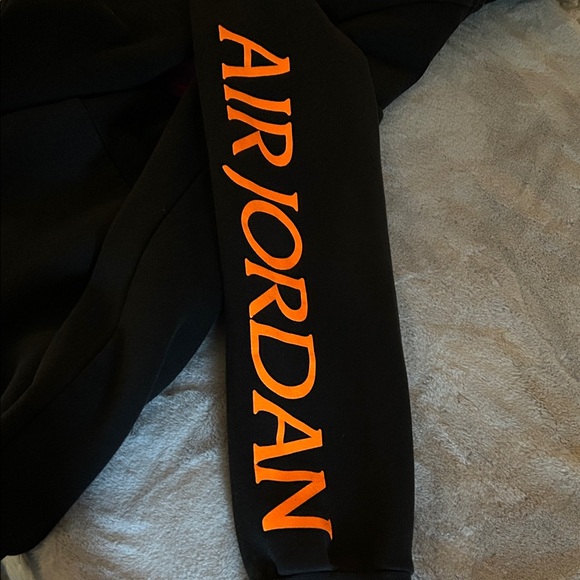 Nike Black Hoodie - Picture 10 of 11